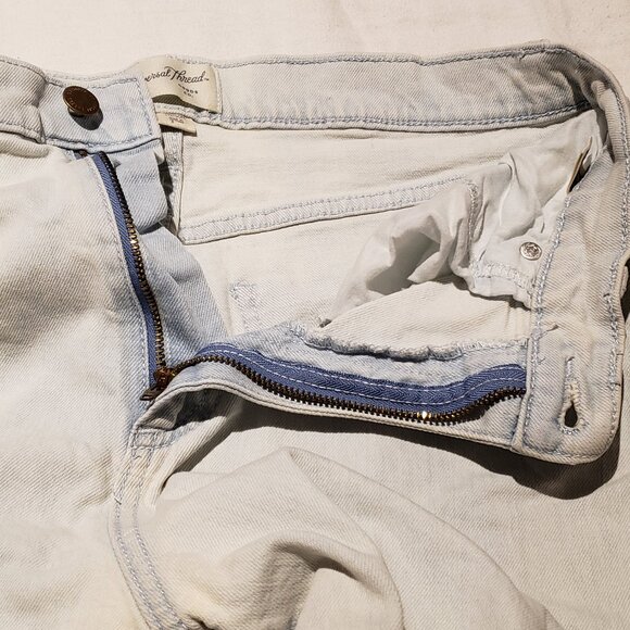 Denim Light Blue Jeans [Universal Thread] [Size 10/30R] - Picture 3 of 3